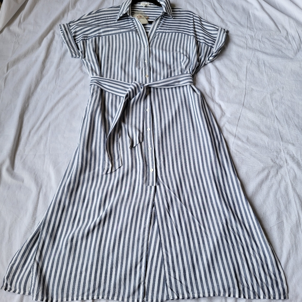 En Creme By Buckle Button Up Shirt Dress Size Small
